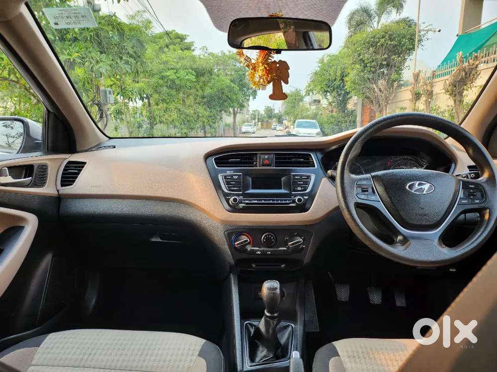 2020 I20 Magna Plus Petrol Manual 21,000 Km Driven