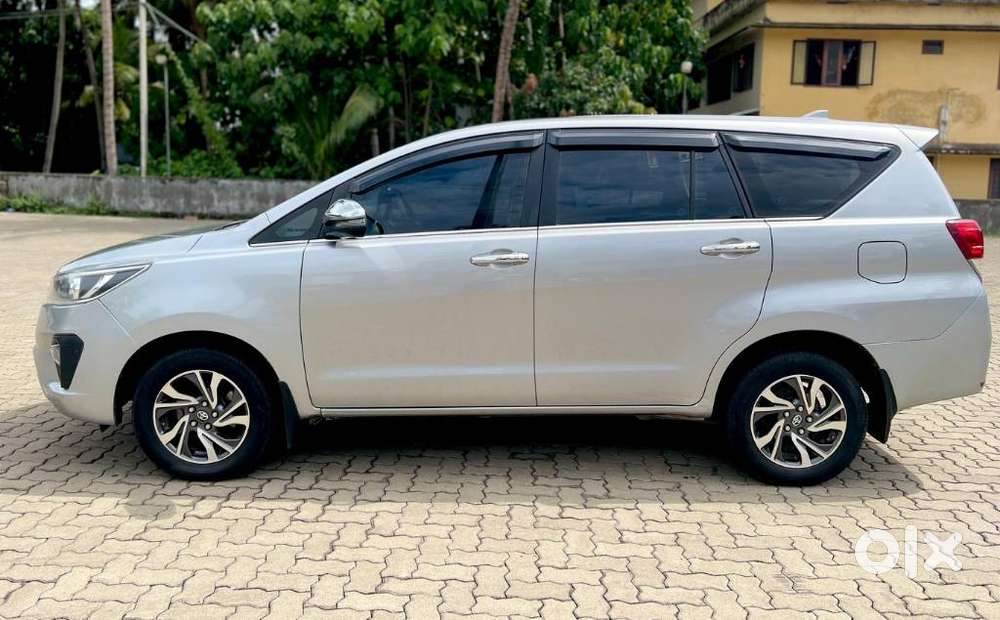 Toyota Innova Crysta 2.4 Gx Limited Edition 7 Str, 2022, Diesel