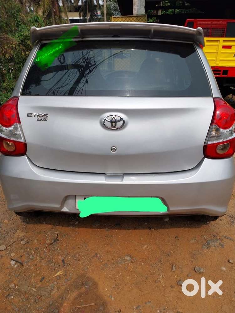 Toyota Etios Liva 2012