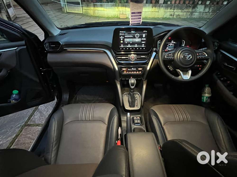 Toyota Urban Cruiser Hyryder V Neodrive Aero Edition, 2025, Petrol