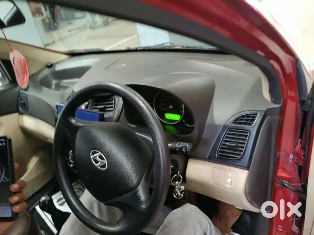 Hyundai Eon 2012 Petrol Plus