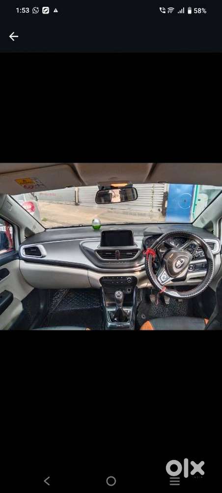 Tata Altroz 1.2 Xt, 2024, Petrol