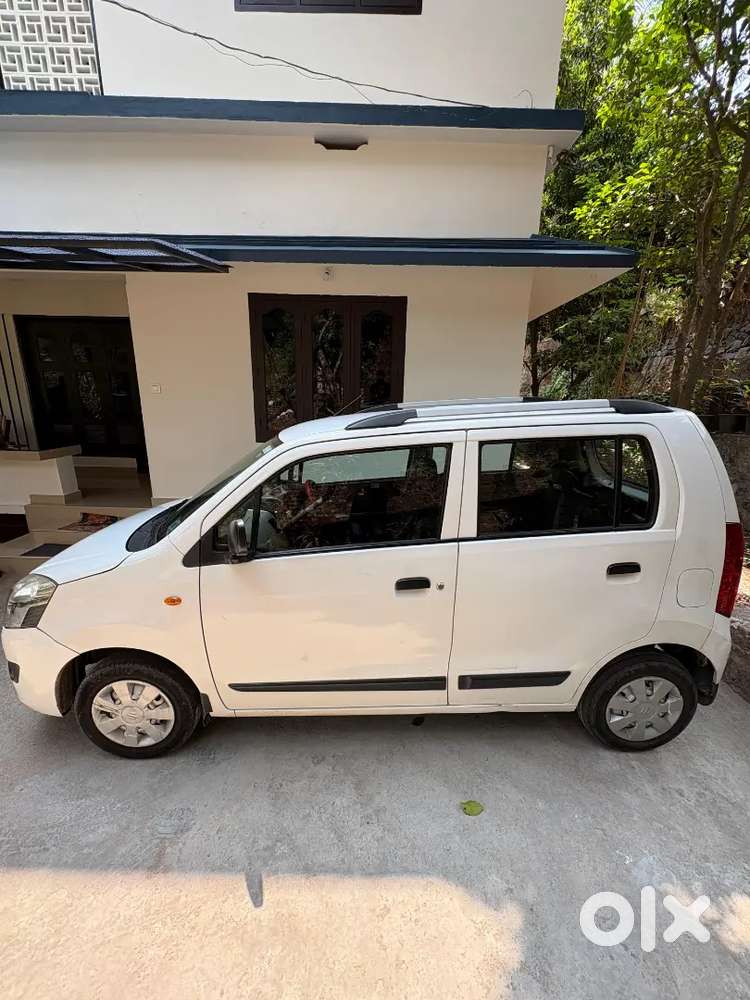 Wagnr Lxi 2016 
White
99000km
1st Owner 
No Replacements