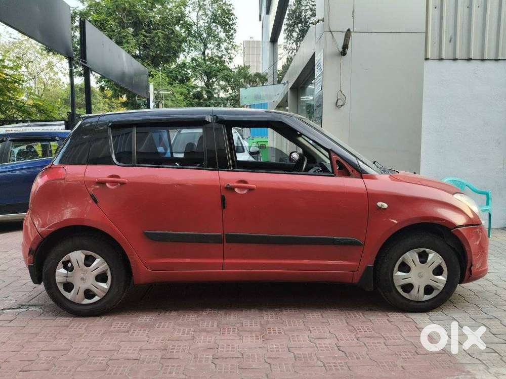 Maruti Suzuki Swift 2004-2010 Vxi Bsiv, 2006, Petrol