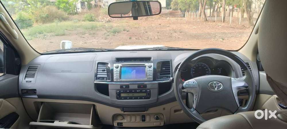 Toyota Fortuner 3.0 4x2 Automatic, 2012, Diesel