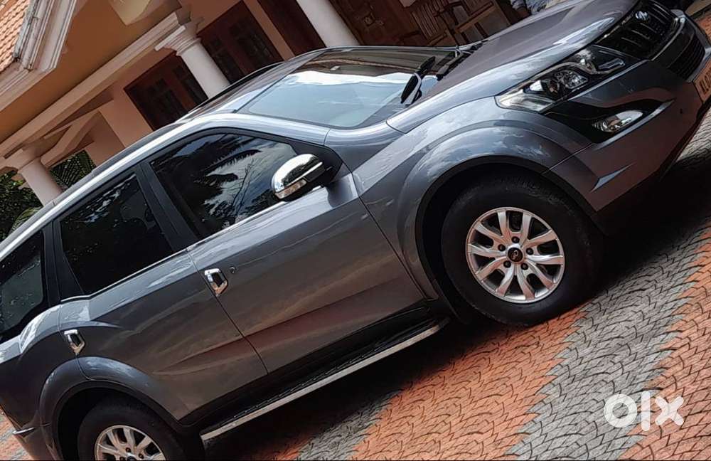 Xuv 500 W10