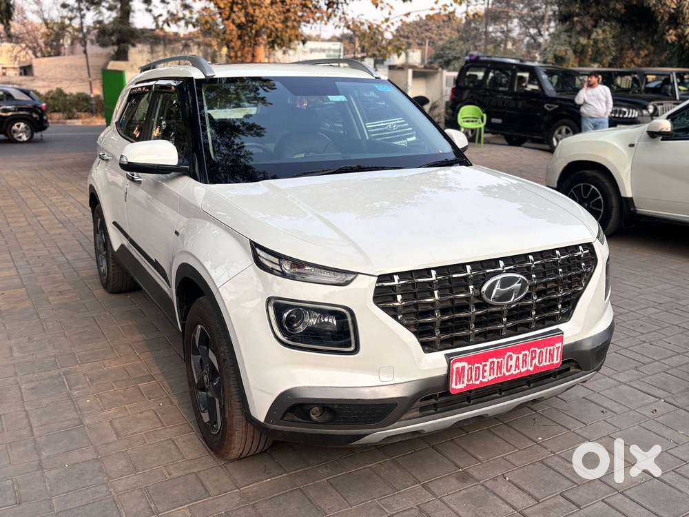 Hyundai Venue 1.0 Sx (o) Turbo Dct Dual Tone, 2019, Petrol