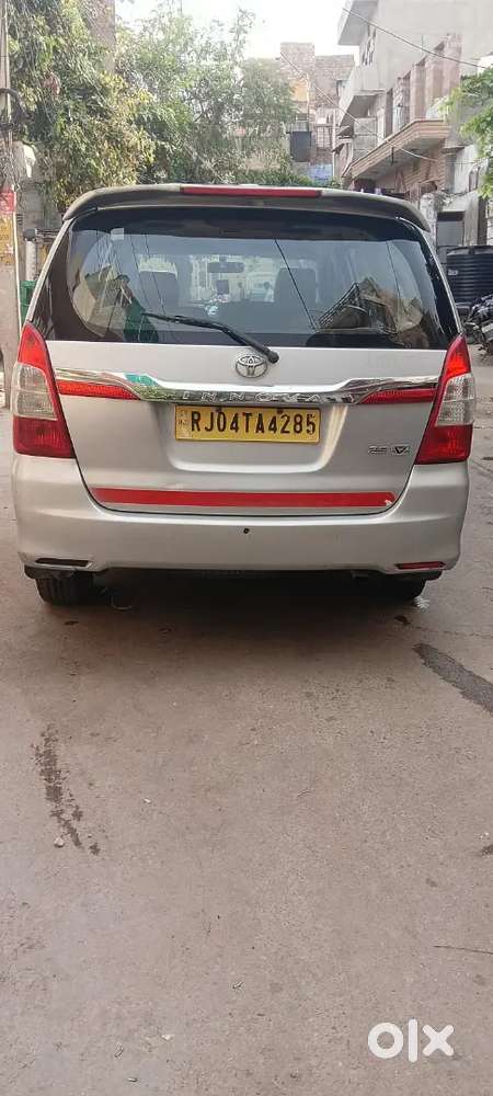 Toyota Innova 2014 Diesel 95000 Km Driven