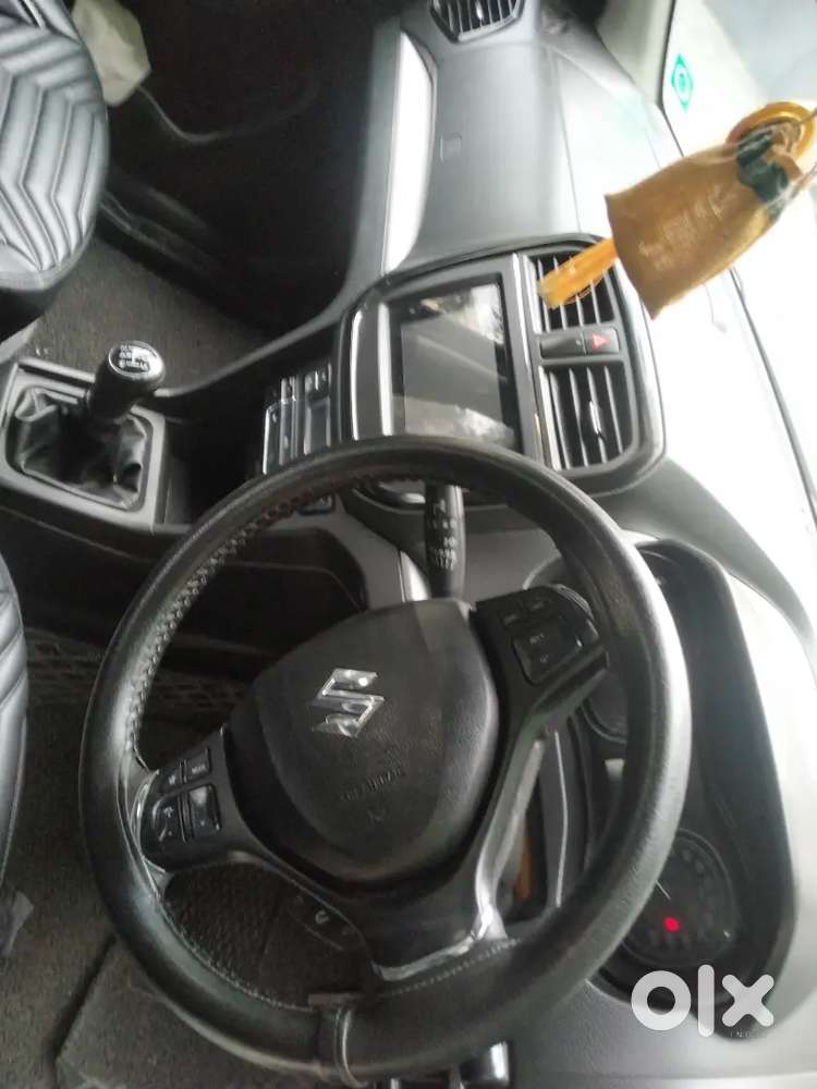 All Original Brezza Top Variant Full Insurance And New Tyres
