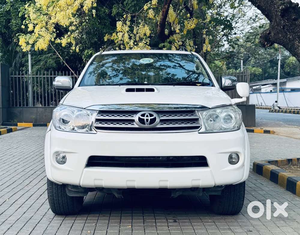 Toyota Fortuner, 2010, Diesel
