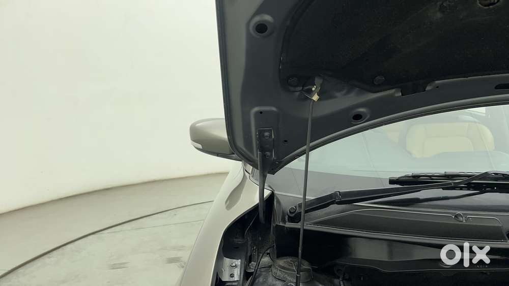 Maruti Suzuki Dzire 1.2 Zxi Amt, 2019, Petrol