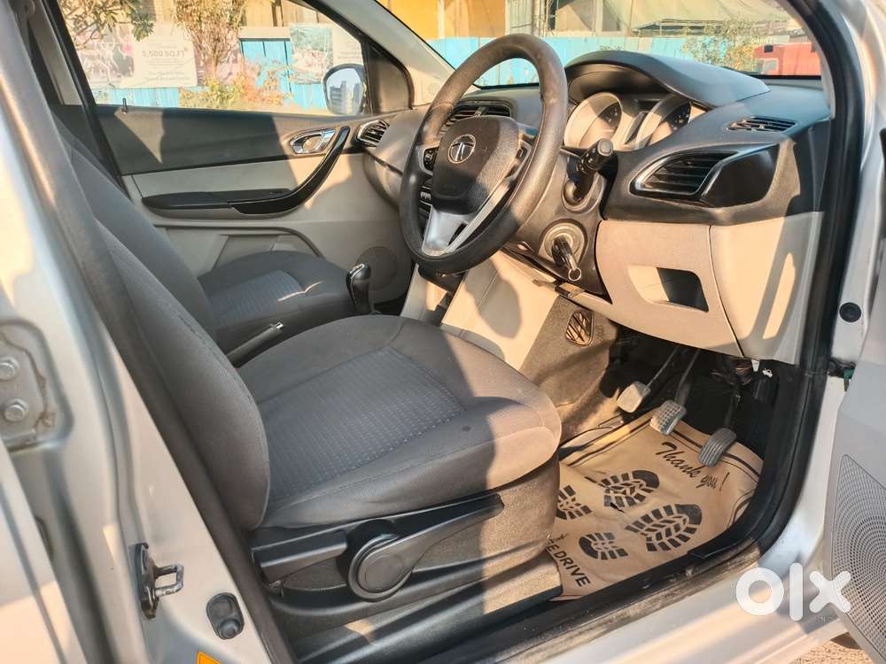 Tata Tiago Xz Opt, 2017, Petrol