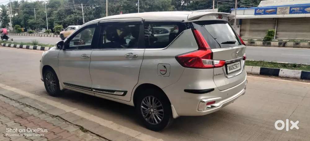 Selling Maruti Suzuki Eritika Zxi Plus