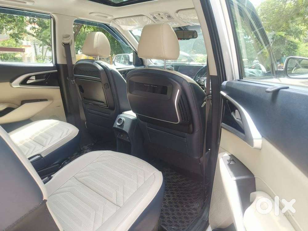 Kia Carens 1.4 Luxury Plus 6 Str, 2023, Petrol
