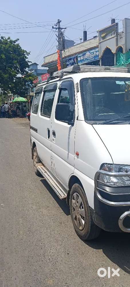 Maruti Suzuki Eeco 2024 Petrol Well Maintained