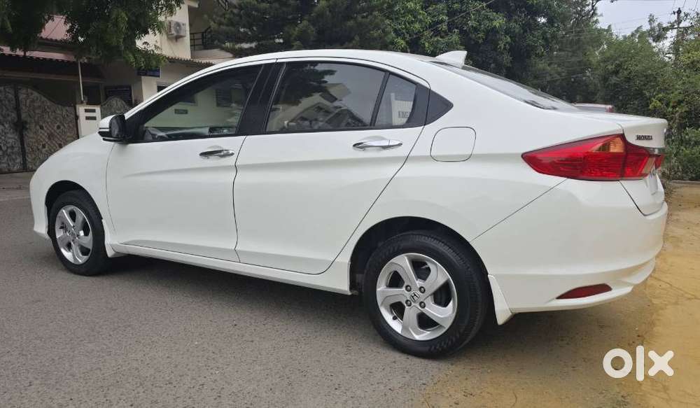 Honda City 1.5 V At Sunroof, 2014, Petrol