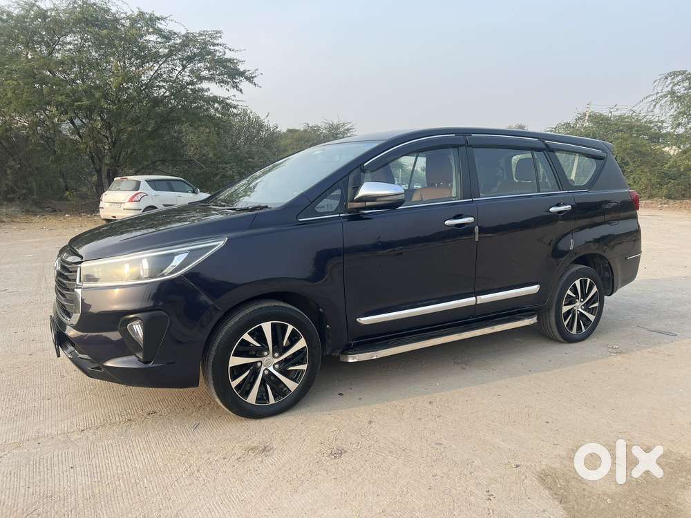 Toyota Innova Crysta