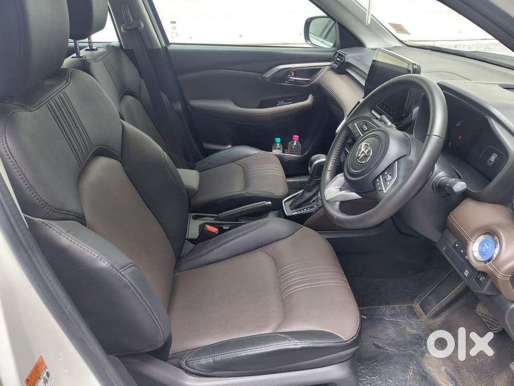 Toyota Urban Cruiser Hyryder 1.5 V Hybrid, 2026, Petrol