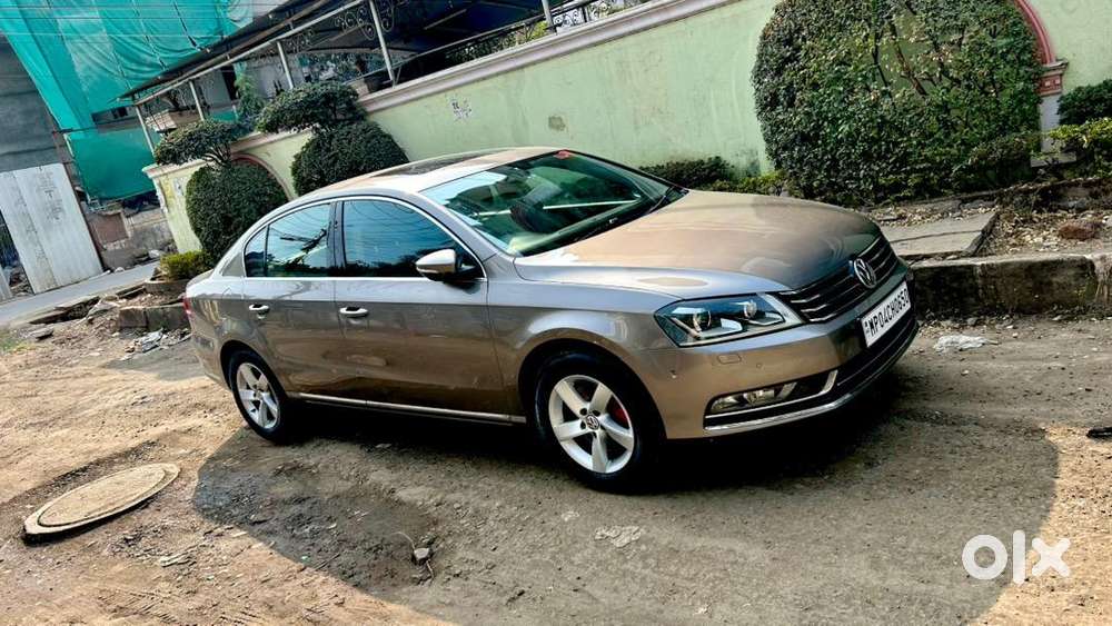 Well Maintained, New Tyre ,new Battery All Featureswirking ,