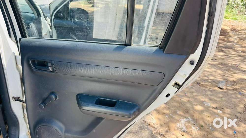Maruti Suzuki Swift 2009 Diesel 239233 Km Driven
