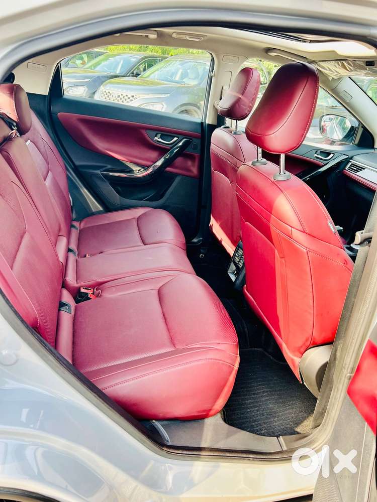 Tata Curvv Accomplished S 1.2 Revotron Petrol 7dca, 2026, Petrol