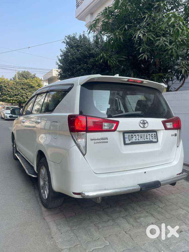 Toyota Innova Crysta 2.4 G Mt, 2017, Diesel
