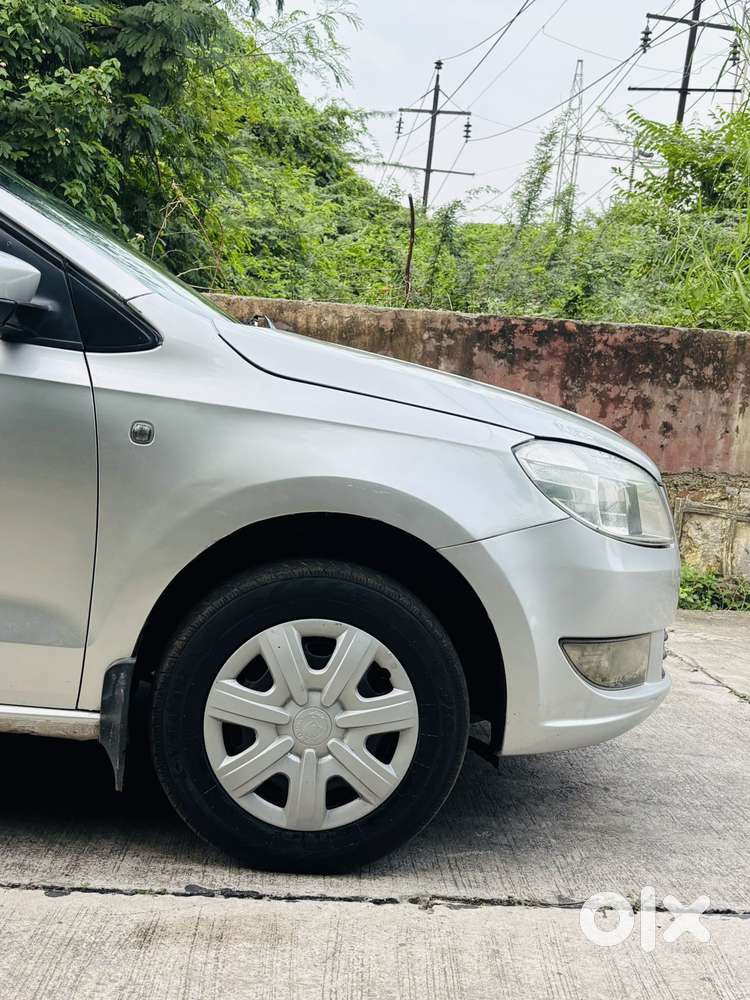 Skoda Rapid 1.6 Mpi Ambition, 2012, Petrol