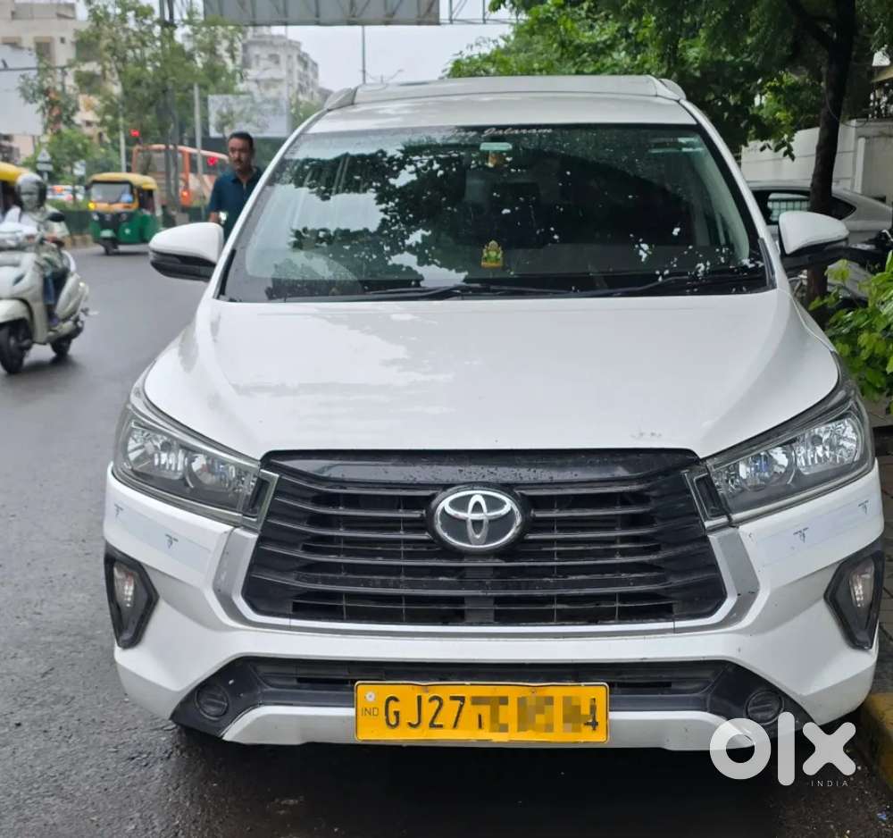 Toyota Innova Crysta [2020-ongoing] 2.4 Gx 8 Str, 2022, Diesel