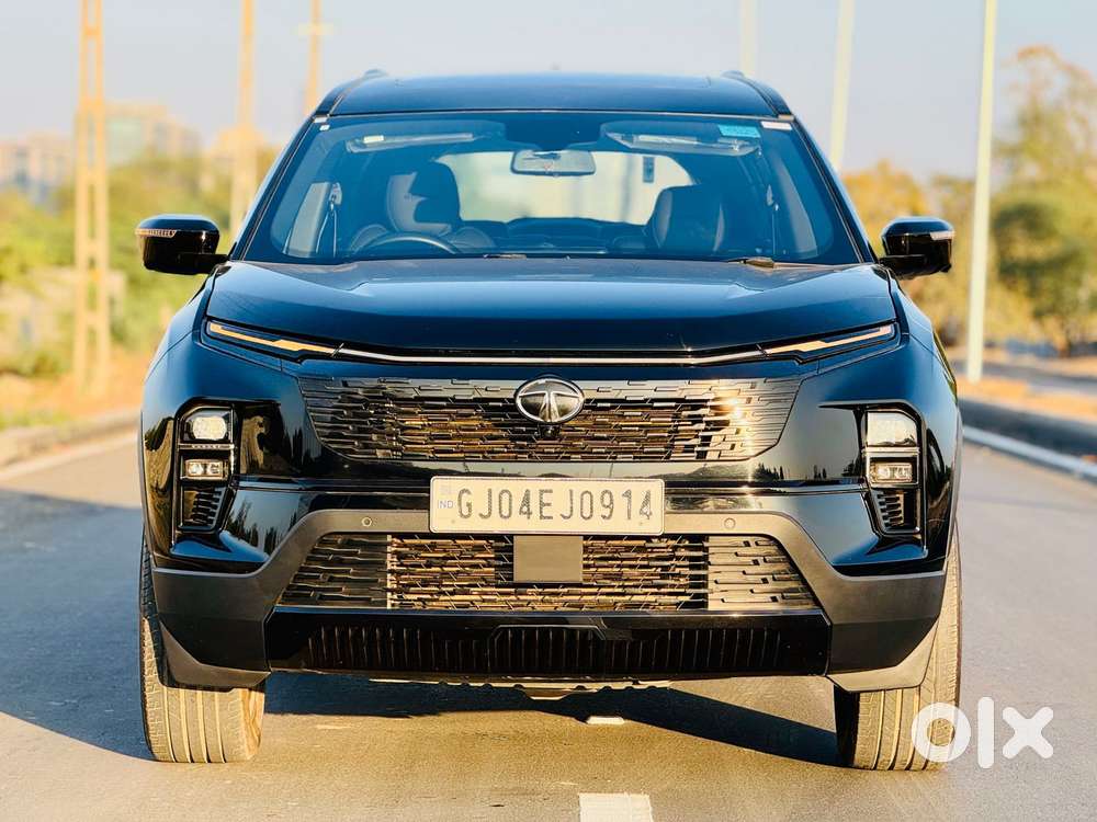 Tata Safari Adventure Plus Dark Edition At, 2024, Diesel