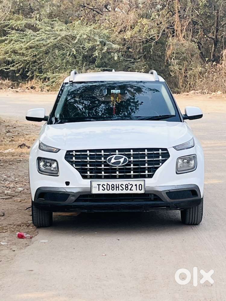 Hyundai Venue, 2021, Petrol