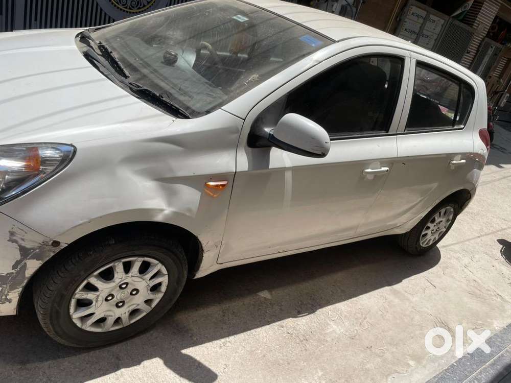 Hyundai I20 2011 Petrol Well Maintained