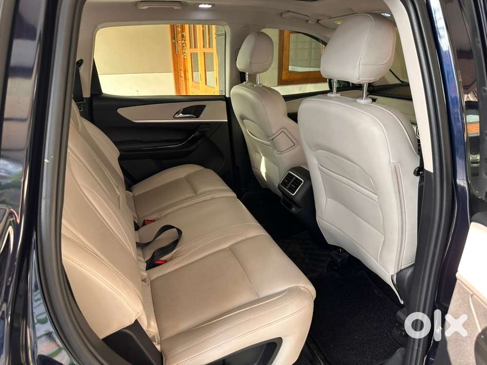 Xuv700 2022 Ax7l At Diesel 27000 Km Driven