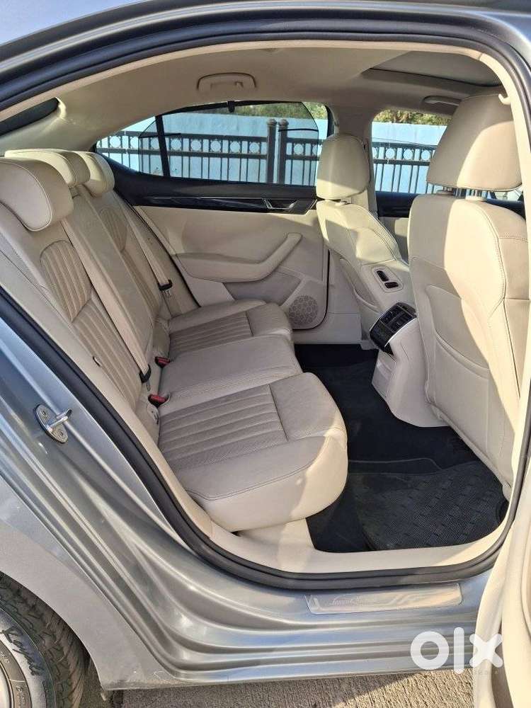 Skoda Superb Lk 1.8 Tsi At, 2016, Petrol