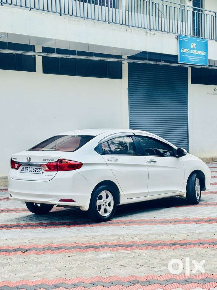 Honda City I-vtec V, 2017, Petrol