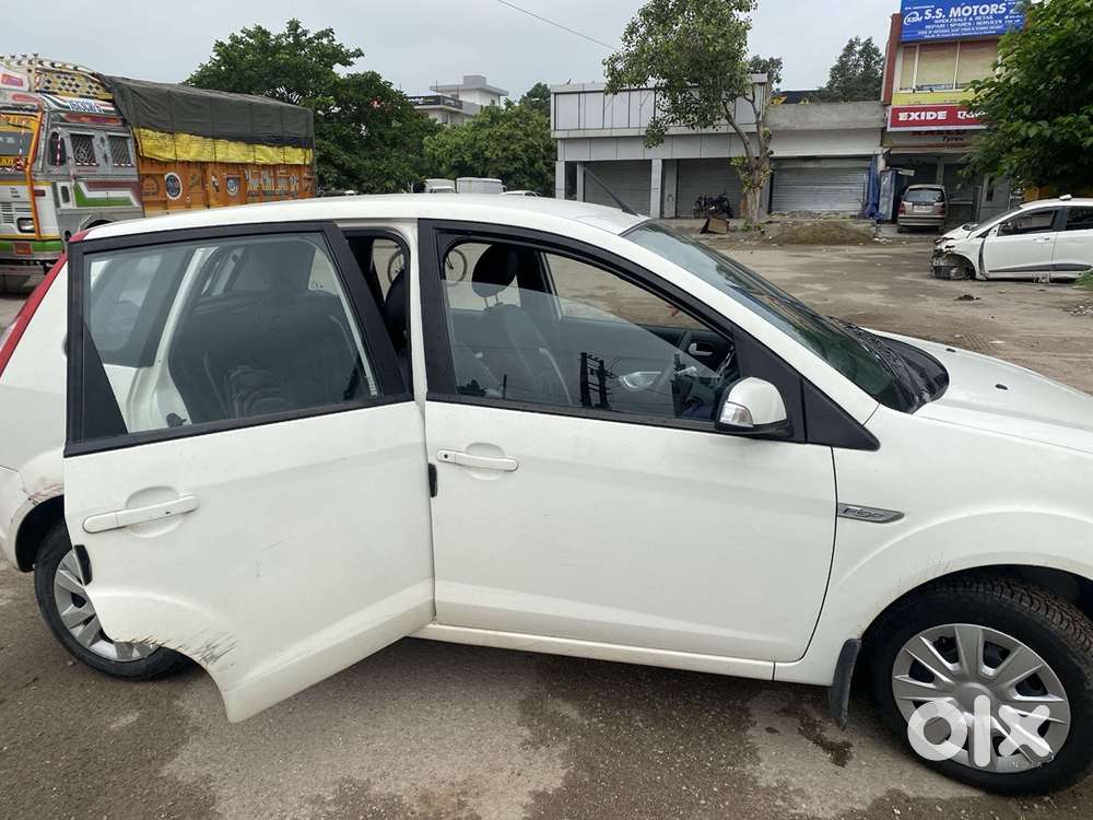 Ford Figo 2015 Manual Petrol