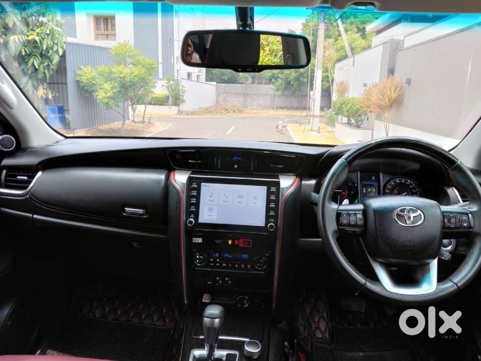 Toyota Fortuner Legender 4x2 At 2.8, 2024, Diesel