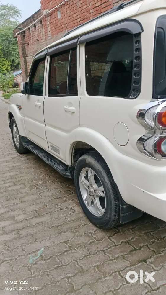 Mahindra Scorpio Classic 2.2 2015