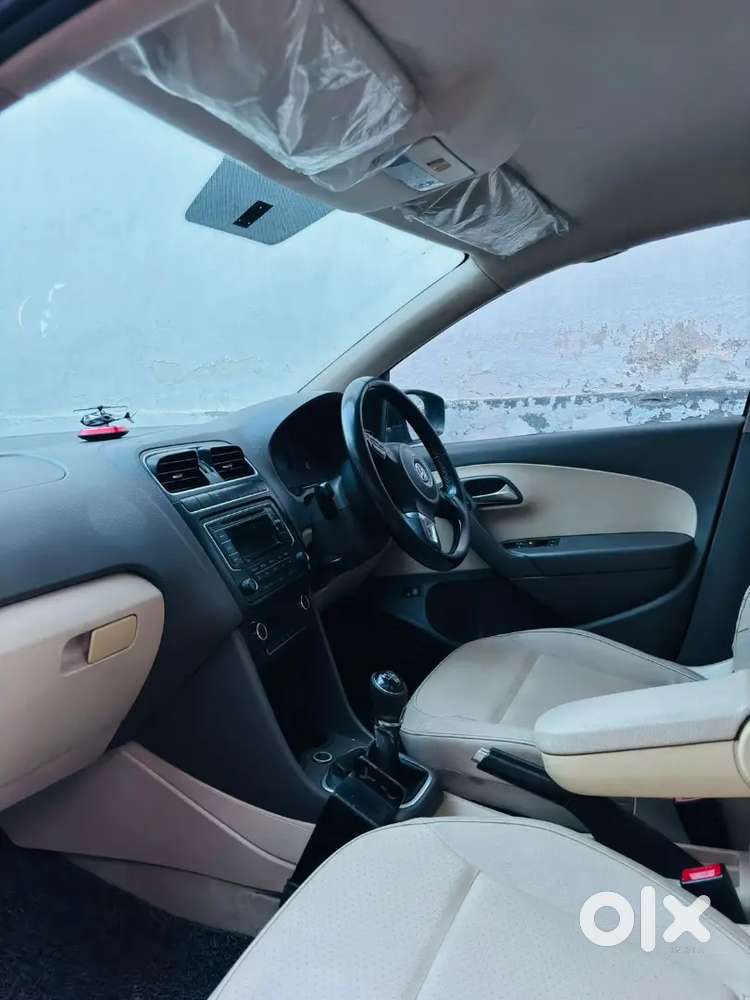Volkswagen Vento1.6 Petrol 2013