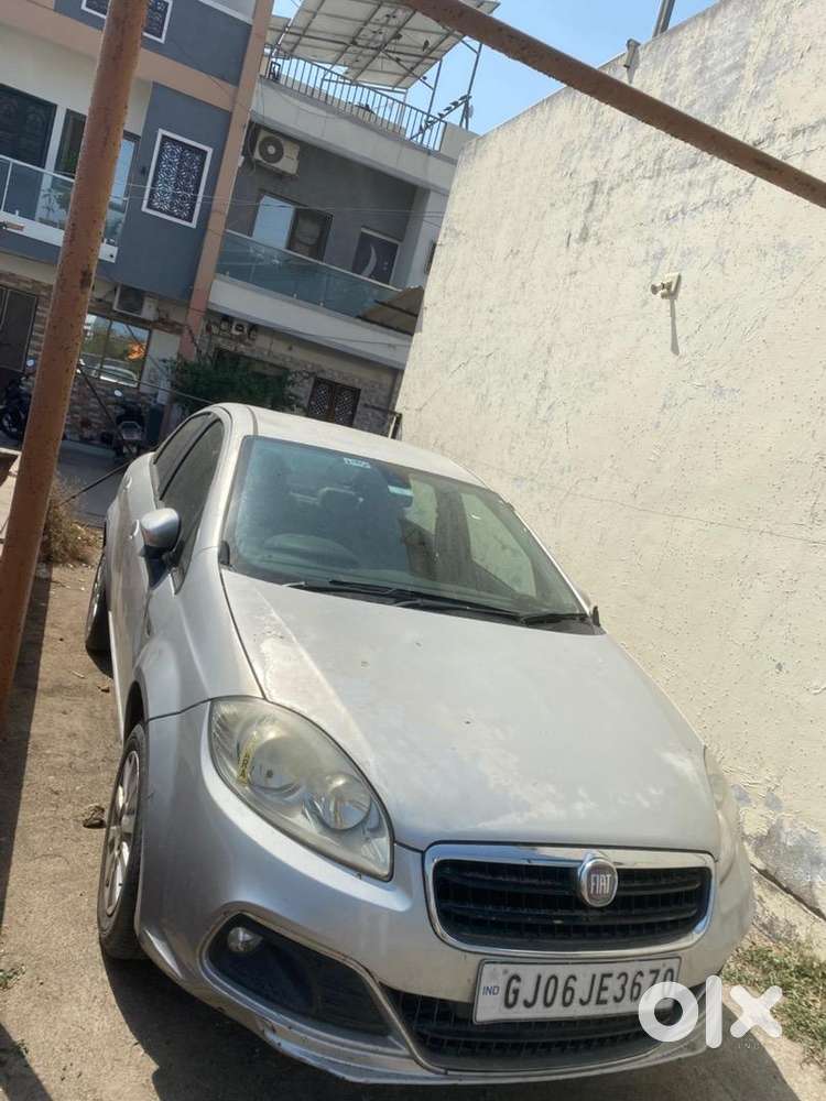 Fiat Linea 2015 Petrol 100000 Km Driven Well Maintaine Car