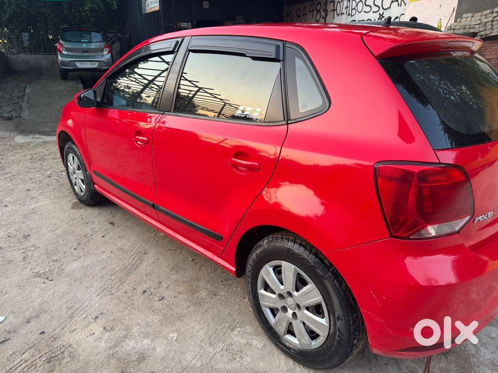 Volkswagen Polo 2016 Car