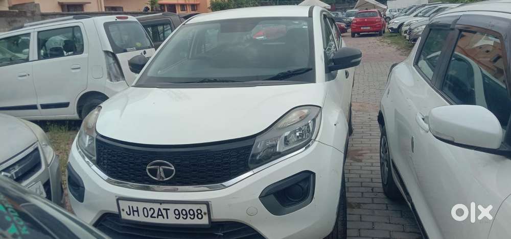 Tata Nexon 1.2 Revotron Xm, 2017, Petrol