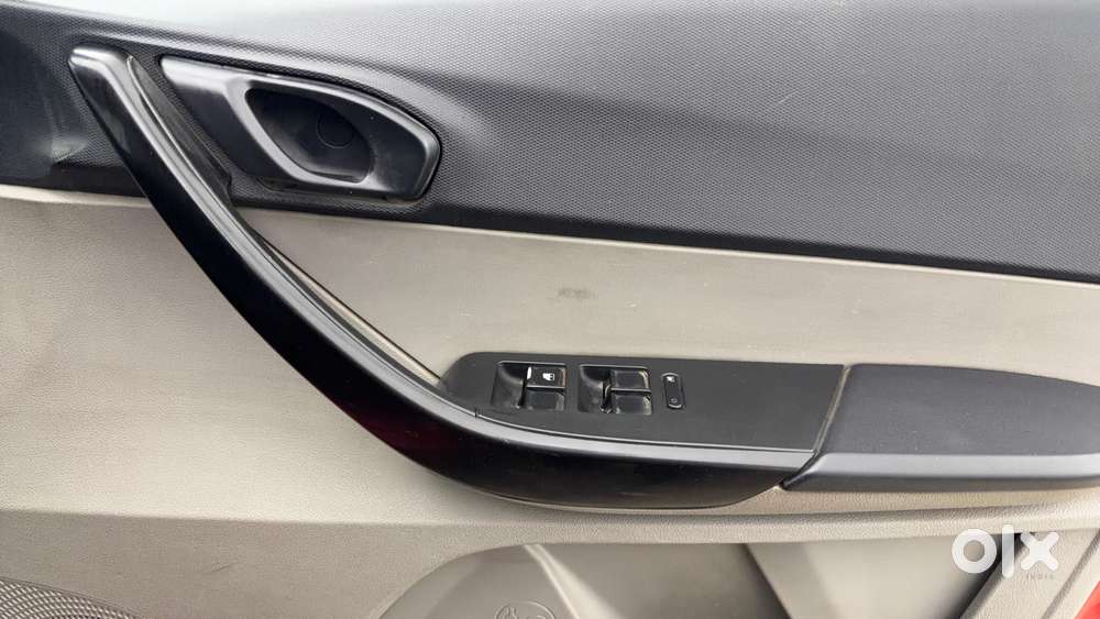 Tata Tiago 1.2 Revotron Xz, 2019, Petrol