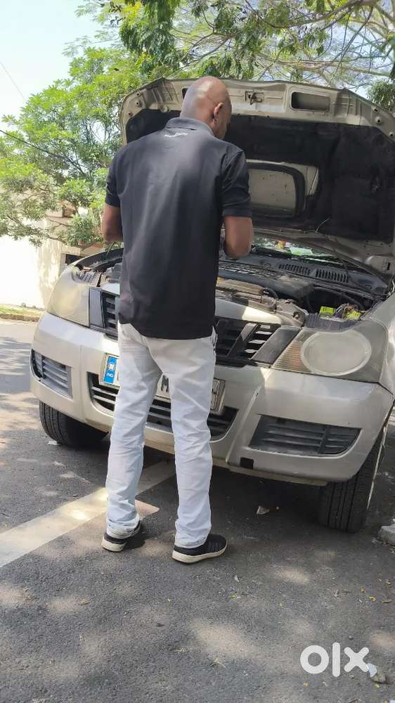 Mahindra Quanto 1.5 C2 2012