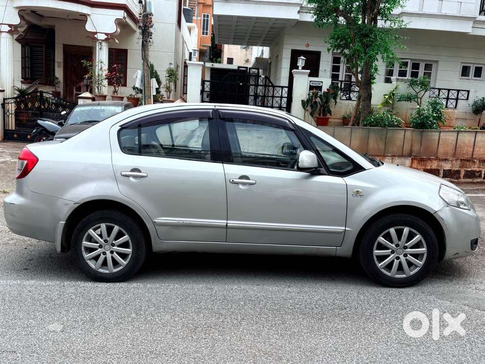 Maruti Suzuki Sx4 2007-2012 Zxi With Leather Bsiii, 2011, Petrol