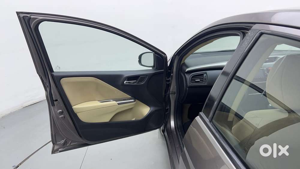 Honda City I-vtec S, 2015, Petrol