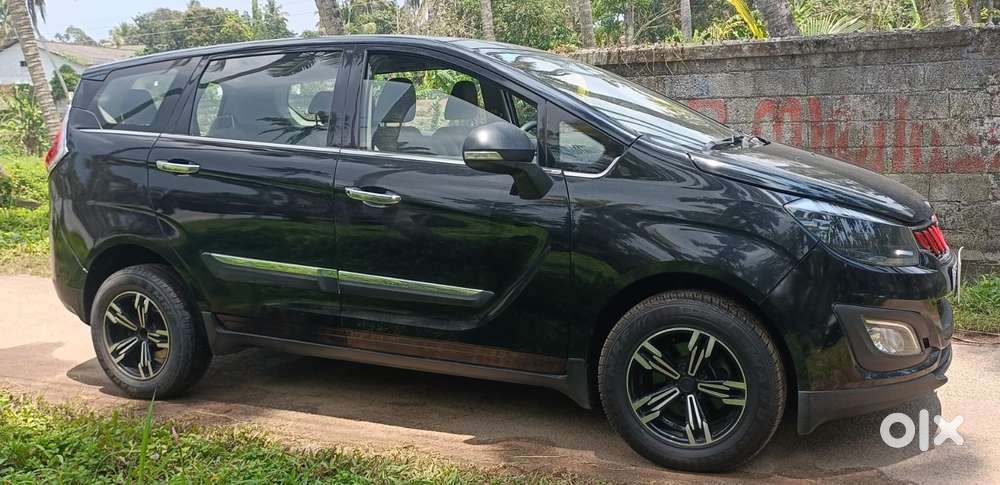 Mahindra Marazzo M2, 2019, Diesel