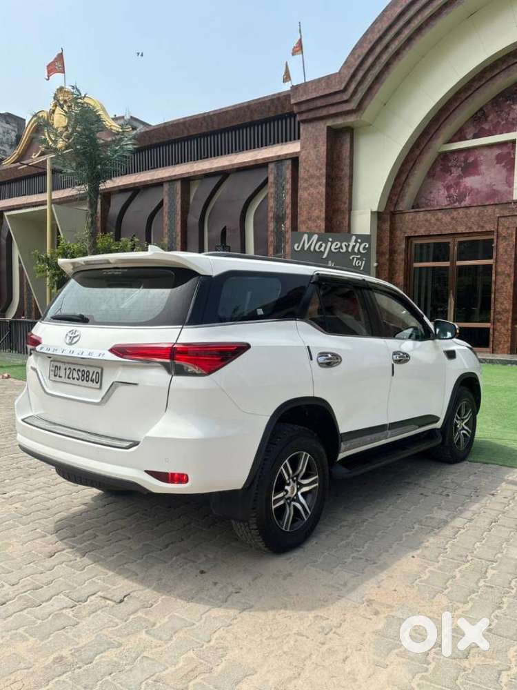Toyota Fortuner 4x2 At 2.7 Petrol, 2020, Petrol