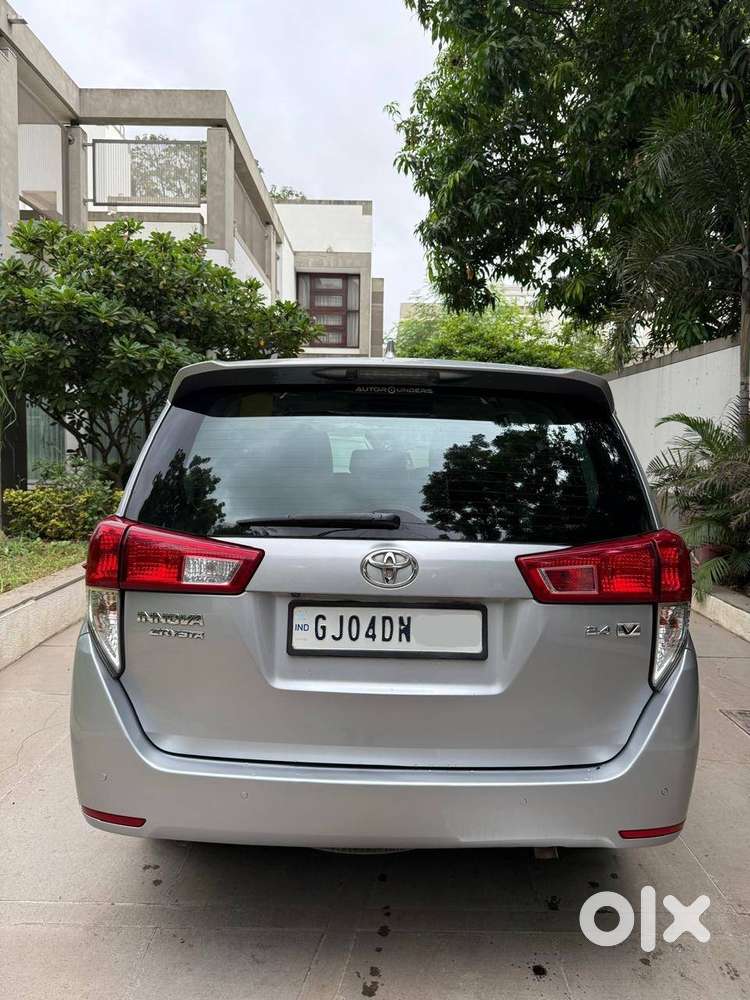Toyota Innova Crysta, 2.4 Vx 8 Str, May-2021, Manual