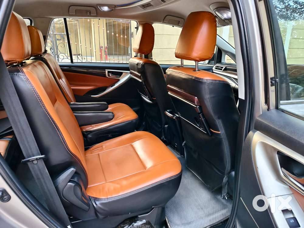 Toyota Innova Crysta