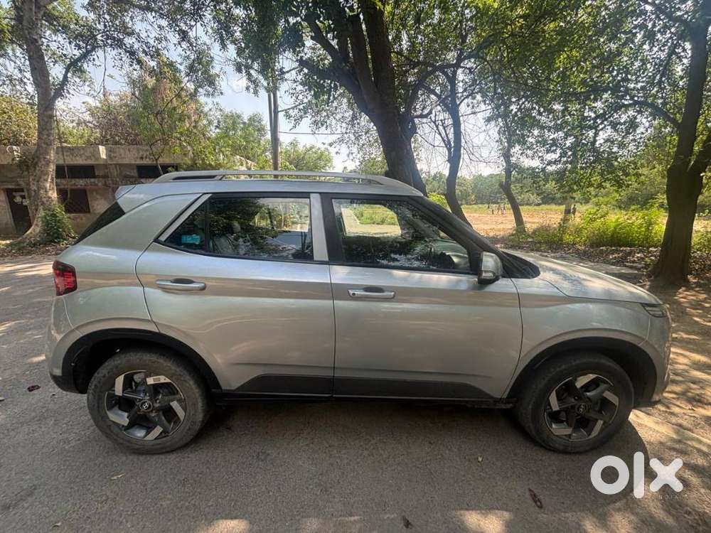 Hyundai Venue 2020 Petrol Good Condition